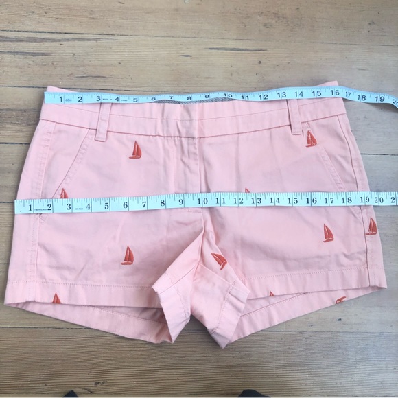 J. Crew Chino broken-in sailboat shorts Sz 6 ⛵️ - Picture 6 of 7